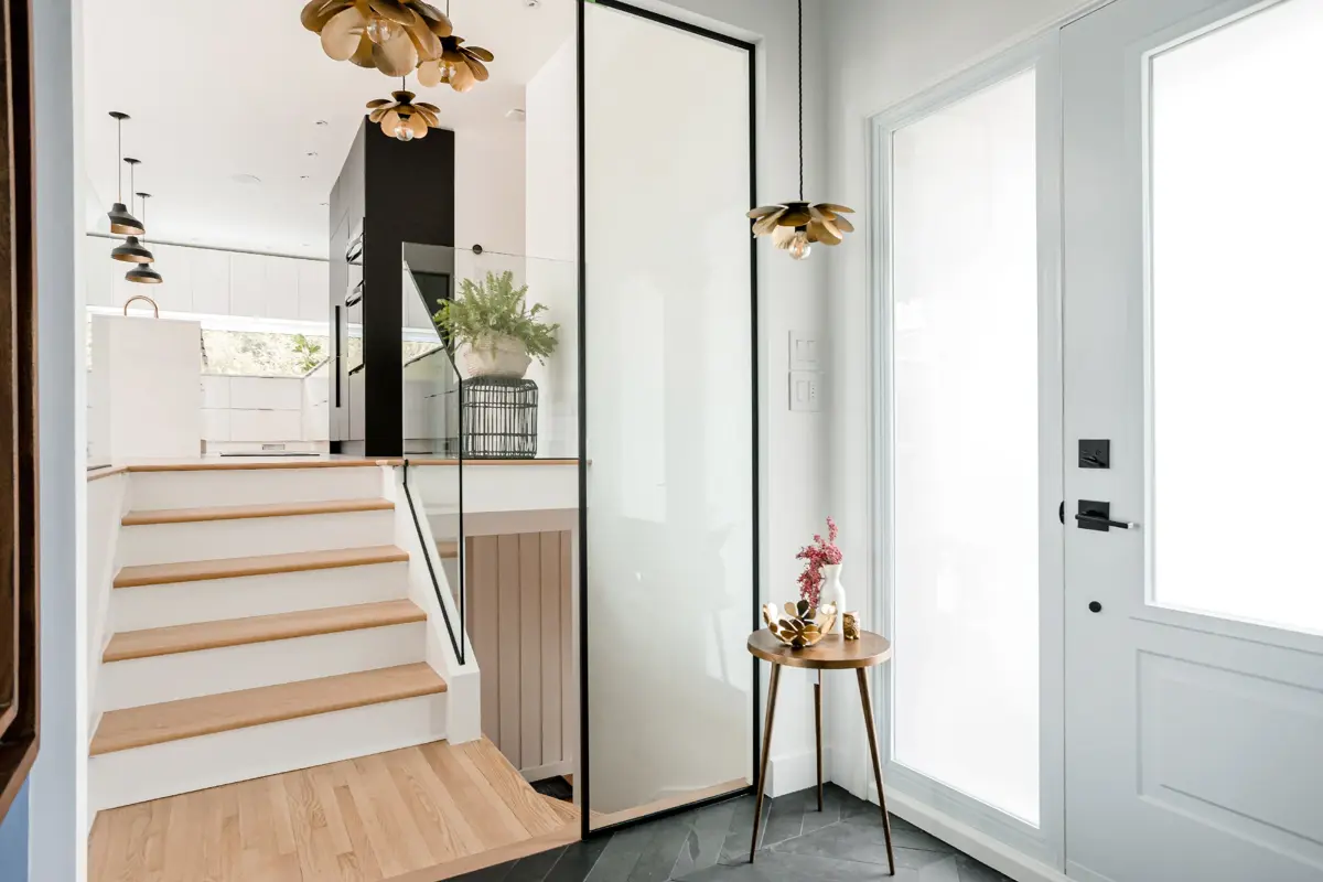 Elegant home entrance designed by Catheline Cavarroc